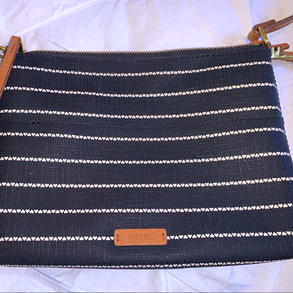 Fossil Crossbody. NWOT.